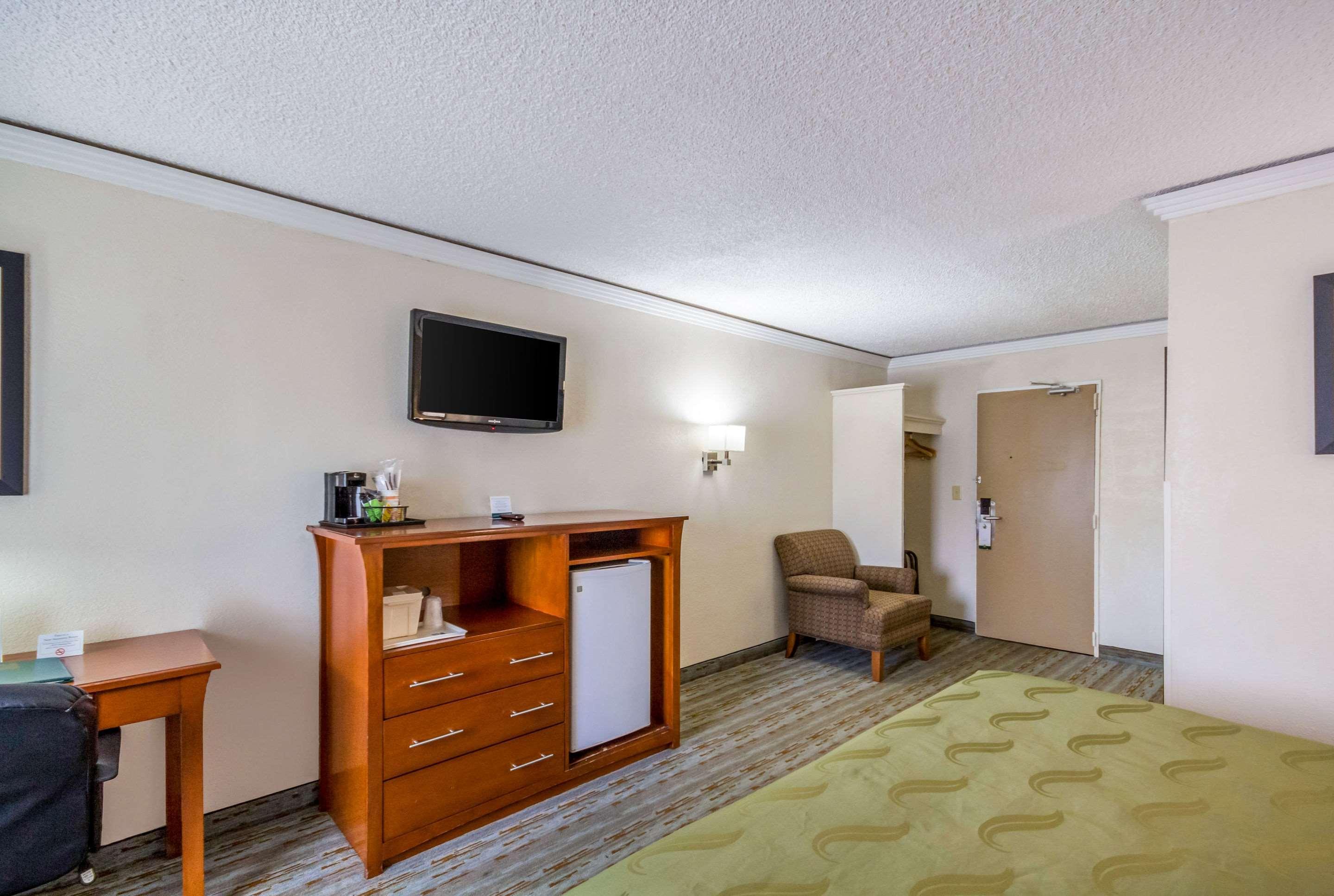 Quality Inn & Suites Kansas City - Independence I-70 East Eksteriør bilde