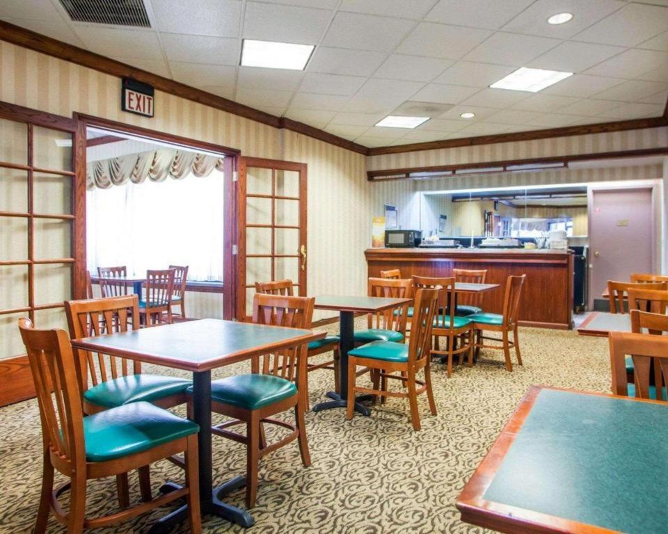 Quality Inn & Suites Kansas City - Independence I-70 East Eksteriør bilde