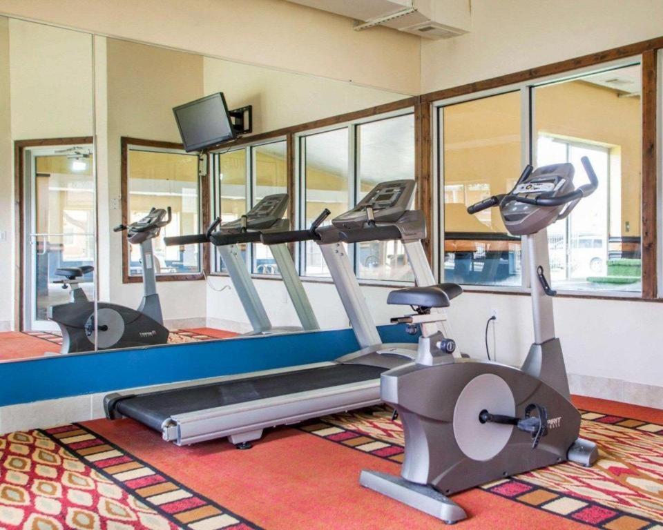 Quality Inn & Suites Kansas City - Independence I-70 East Eksteriør bilde